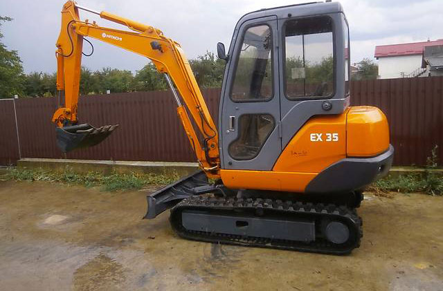 Мини-экскаватор HITACHI EX 35